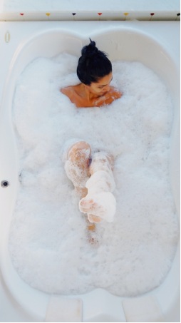 Lady in a bath tub