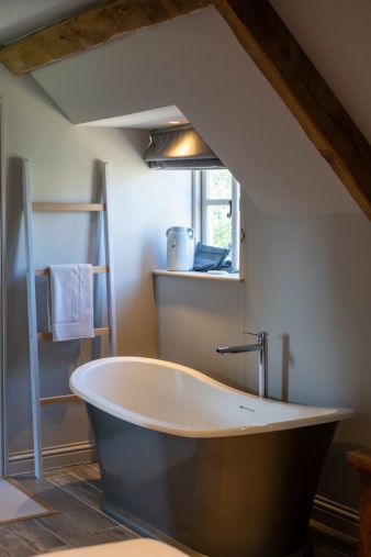 A multi-color bathtub